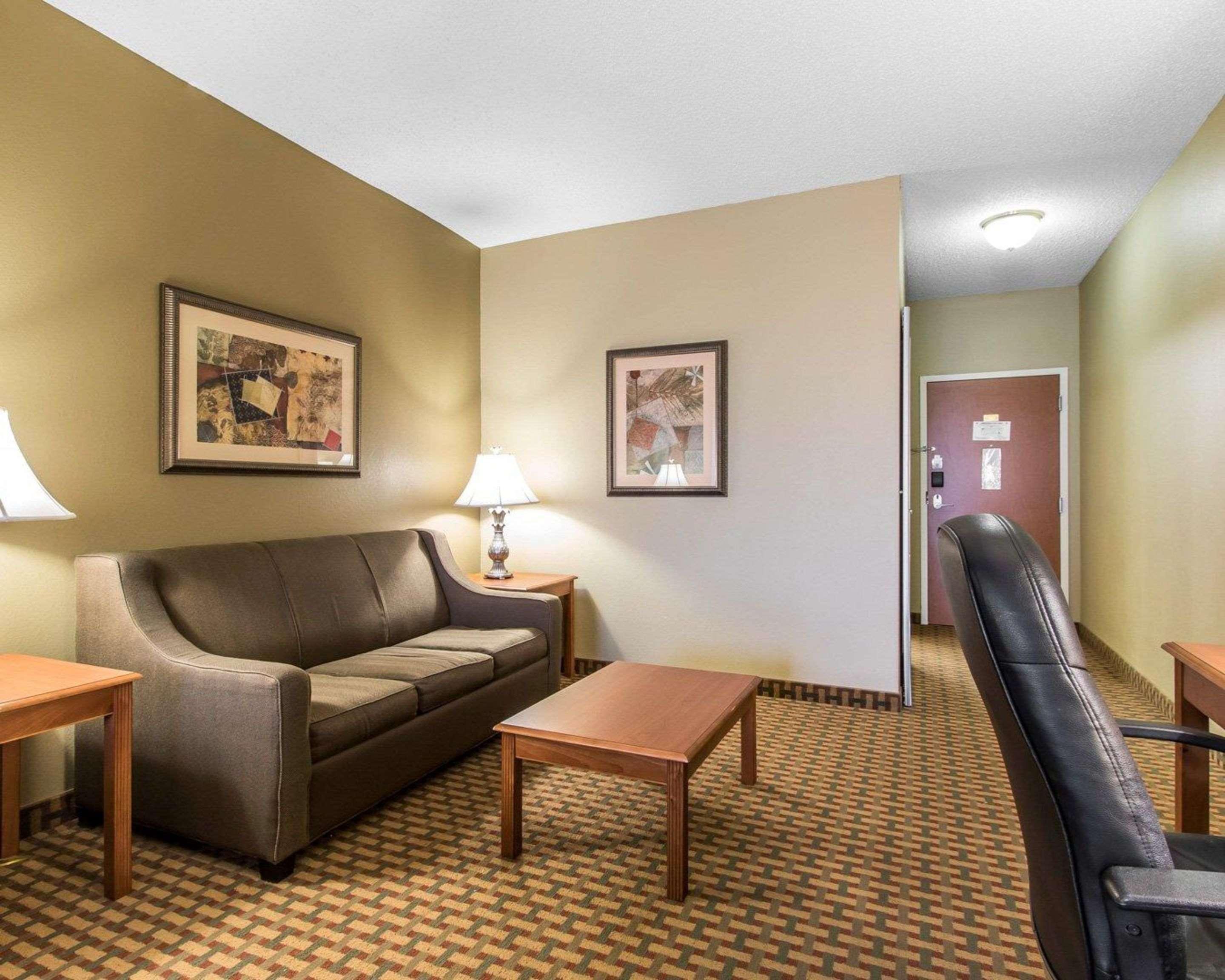 Garner Hotel Oklahoma City - Quail Springs By Ihg Bagian luar foto