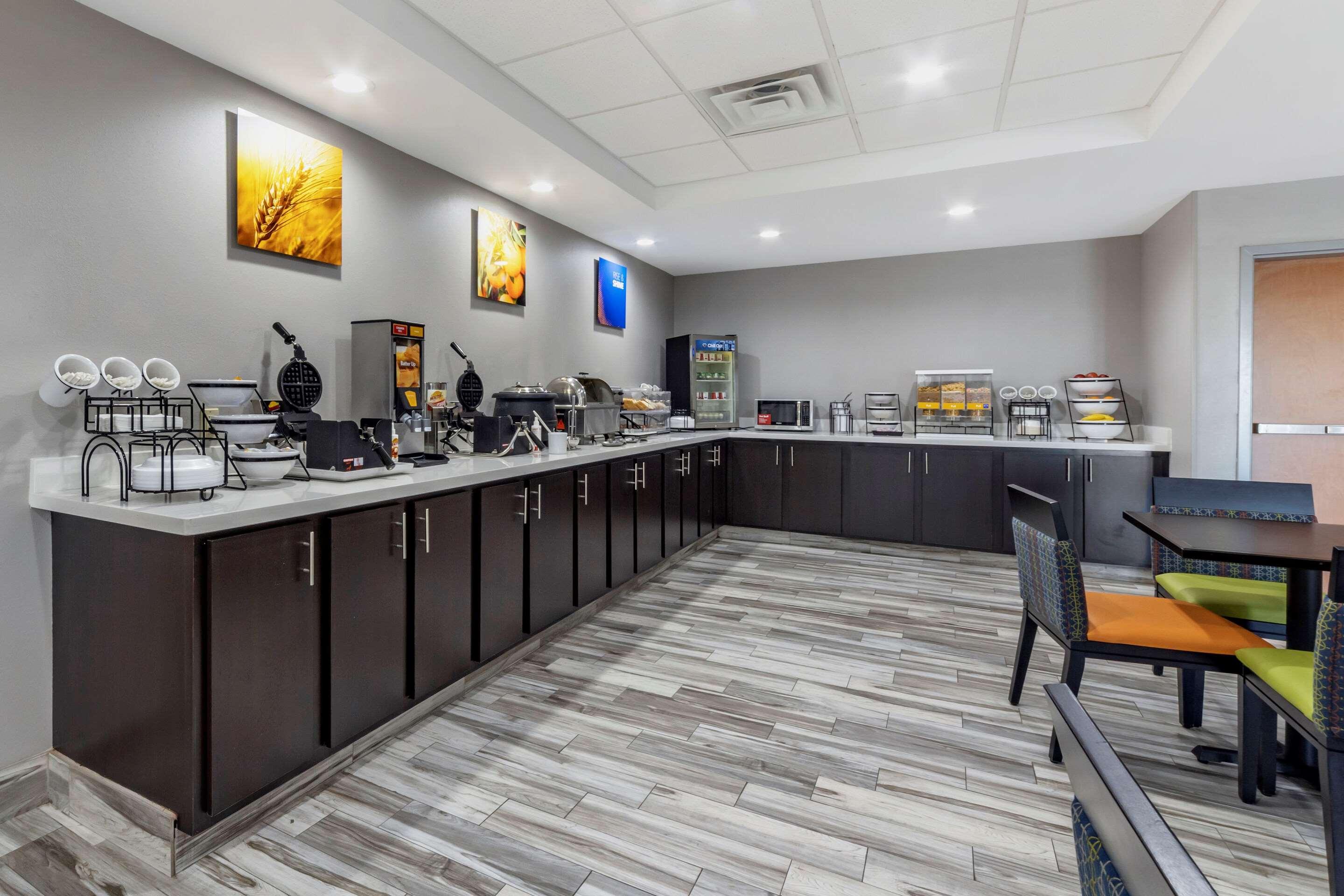 Garner Hotel Oklahoma City - Quail Springs By Ihg Bagian luar foto