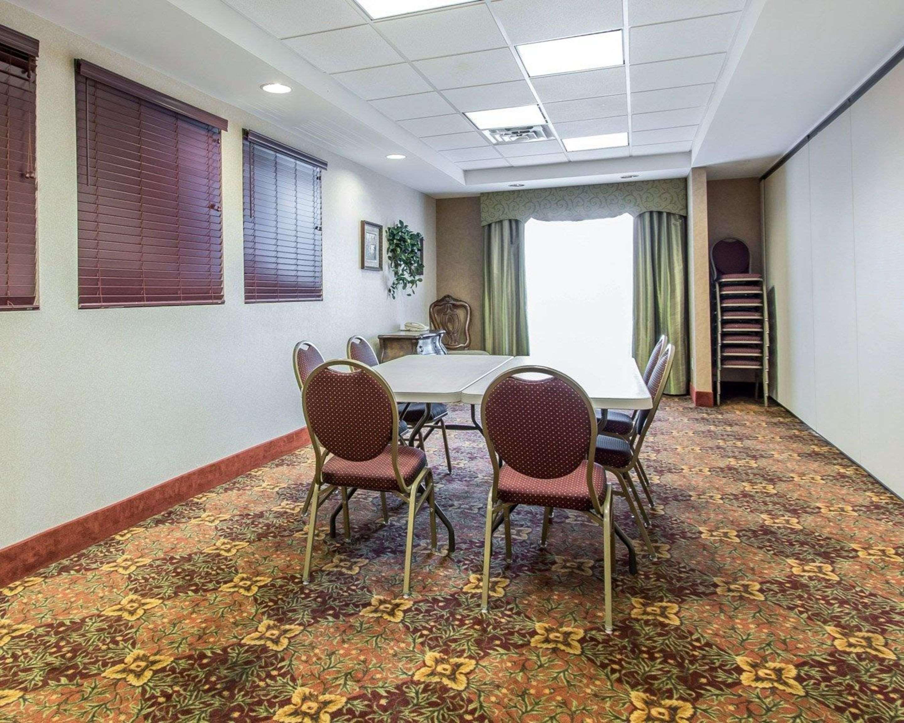 Garner Hotel Oklahoma City - Quail Springs By Ihg Bagian luar foto