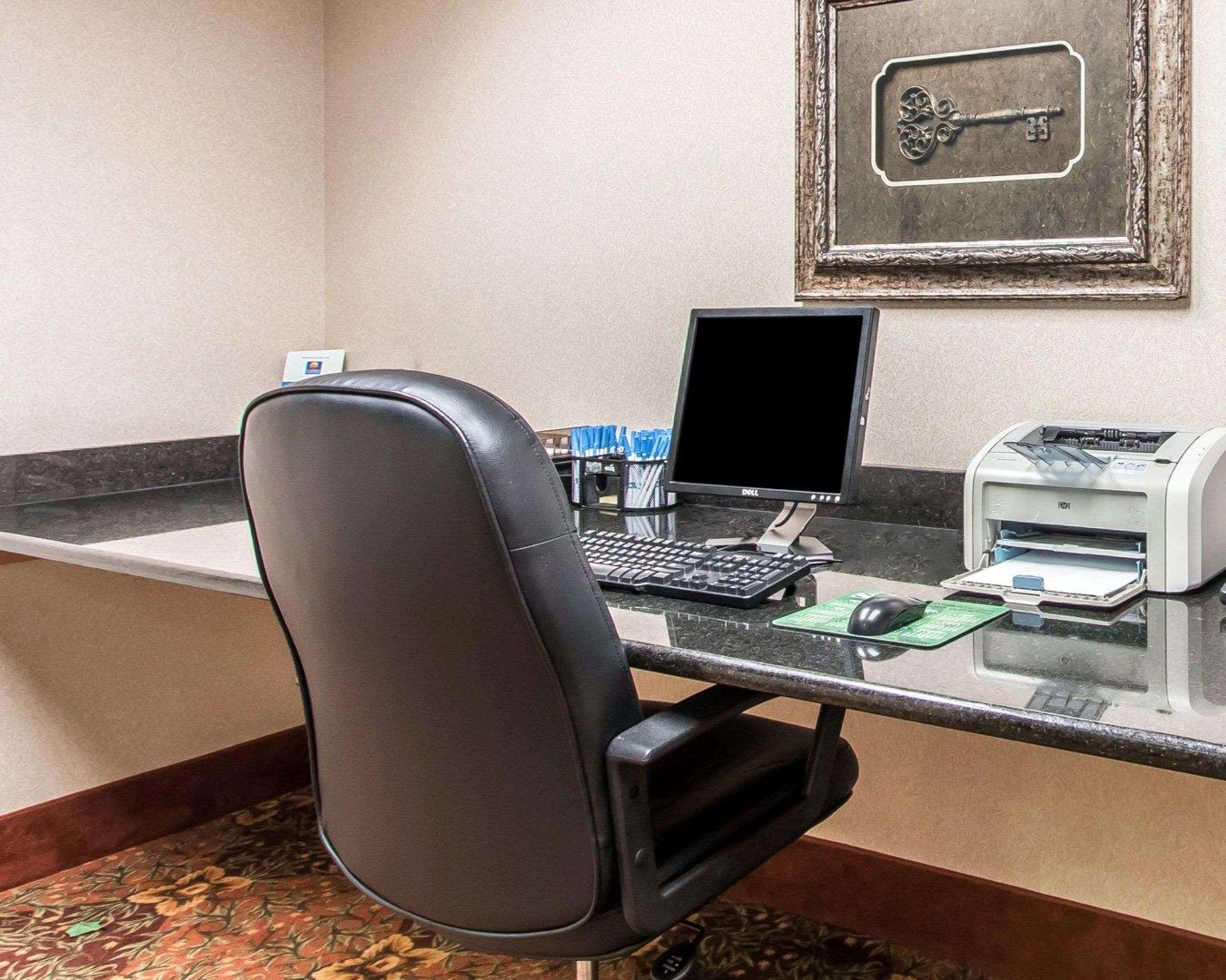 Garner Hotel Oklahoma City - Quail Springs By Ihg Bagian luar foto